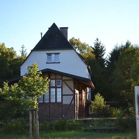 "Alter Bahnhof" Schalkenmehren Apartment Exterior photo